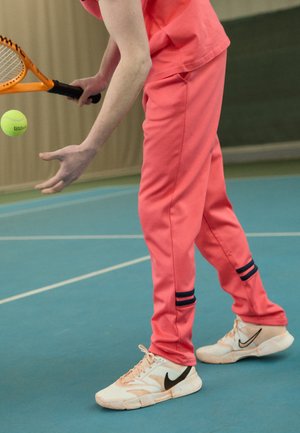 ORION TRACK PANT - Jogginghose - dubarry/gardenia/maritime blue