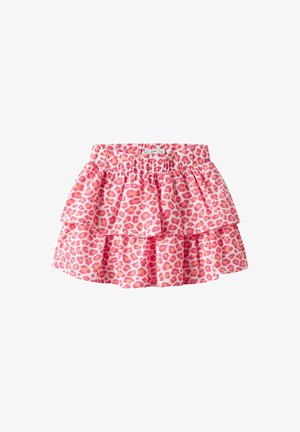 Jupe à imprimé léopard rose avec trois niveaux, taille élastique et un tissu doux et léger. Présente un design à volants ludique.