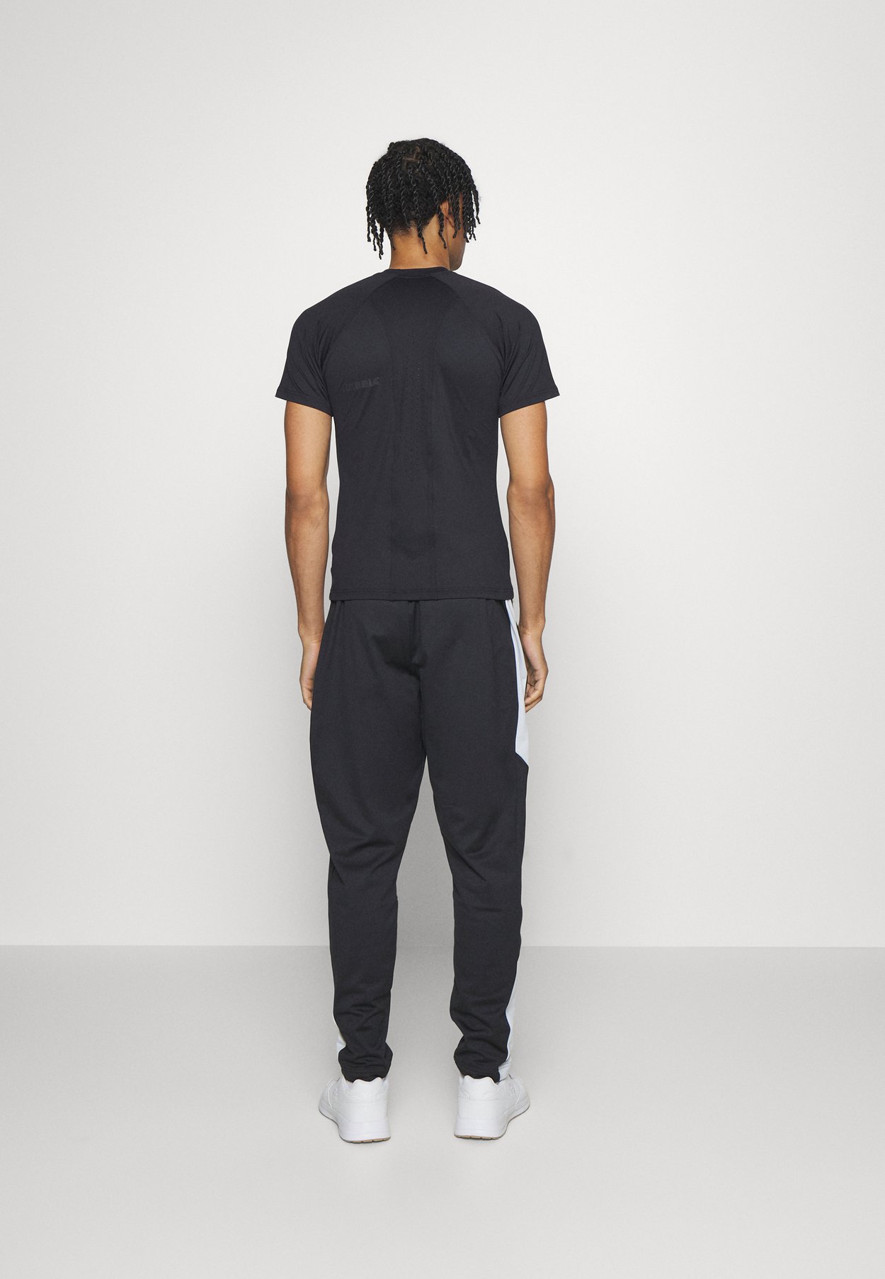 MENS COMPRESSION