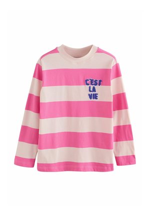Langärmeliges Shirt mit rosa und cremefarbenen horizontalen Streifen. Auf der linken Brust befindet sich ein blauer, gestickter Text "C'EST LA VIE". Hergestellt aus Baumwolle.