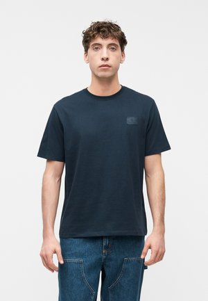 SHORT SLEEVE BADGE TEE - T-shirt basique - dark sapphire