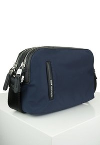 Mandarina Duck HUNTER - Umhängetasche - dark blue