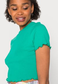 VILA VIMULLA - T-shirt básica - pepper green