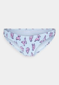 Ljusblå bikiniunderdel med smocktextur, prydd med rosa och lila fjärils mönster genom hela. Elastisk midja för komfort.