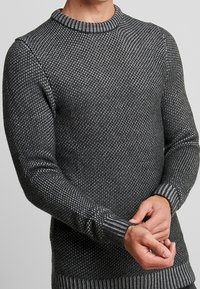 Pier One Pullover - mottled grey