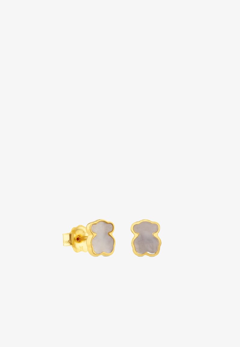 Pendientes de stud en tono dorado con forma de oso, que presentan un interior gris suave y un diseño de borde ondulado, adecuados para diversas ocasiones.