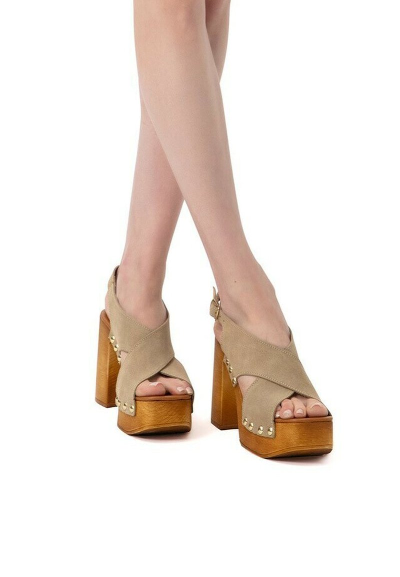 Desa Clogs - beige
