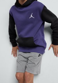 Jordan ESSENTIALS HOODIE UNISEX - Felpa con cappuccio - purple