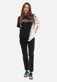 Re:Covered THE ROLLING STONES ROCK N ROLL - Printtipaita - black