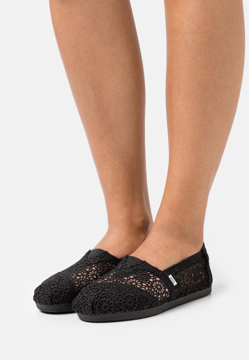 TOMS - Slipper - black, Vergrößern