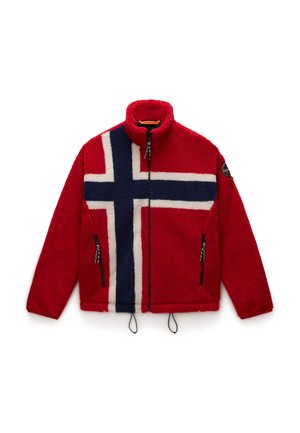 Rode fleecjas met volledige rits, marineblauw en witte kruispatroon aan de voorkant, met rits zijvakken en een ronde patch op de linkermouw.