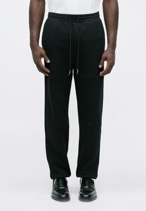 CLASSIC ESSENTIAL PANT - Tréningruha alsók - black