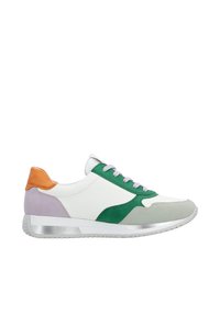 Sneaker bianco con dettagli verdi, lavanda e arancioni. Presenta materiali in pelle e suede, punta arrotondata e dettagli metallici argentati sulla suola.