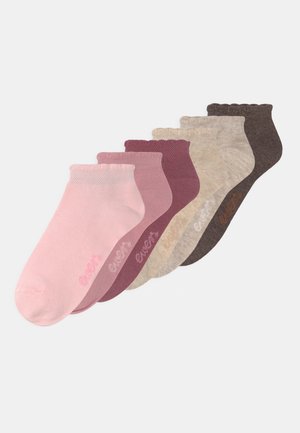 Satz von sechs Paar Knöchelsocken in verschiedenen Farben: Hellrosa, Dunkelrosa, Malve, Beige, Hellbraun und Dunkelbraun. Weiche Stofftextur.