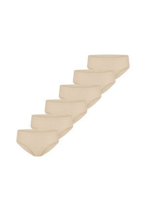 Sechs beige Damen-Hipster-Unterwäsche, diagonal auf weißem Hintergrund angeordnet.