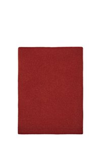 Écharpe tricotée rouge avec une texture lisse, de forme rectangulaire et bords côtelés, présentant une couleur unie uniforme.