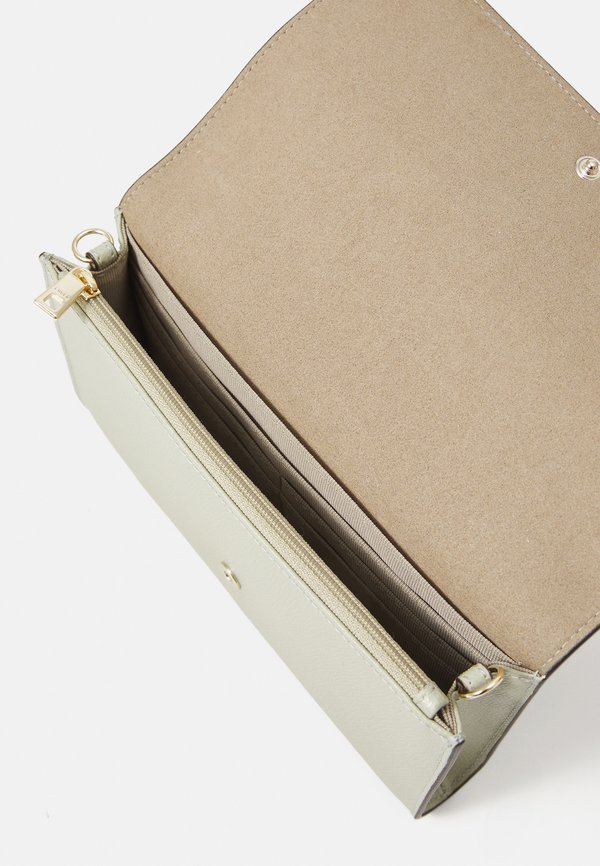 CAMELIA CHAIN WALLET - Cross body bag - light salvia4