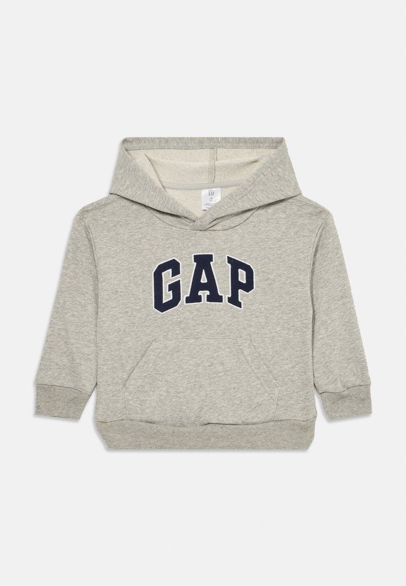 Felpa grigia con tasca frontale a marsupio, dotata di un logo "GAP" blu scuro. Tessuto morbido con polsini e orlo a coste, progettata per il comfort.