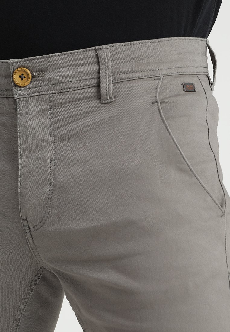 blend slim fit chino