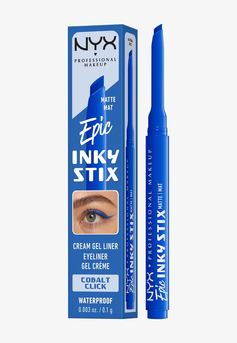 Eyeliner gel crème mat bleu NYX Epic Inky Stix avec embout biseauté et packaging montrant un œil maquillé avec cet eyeliner bleu. Teinte résistante à l'eau, nuance cobalt.