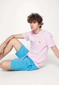 Lacoste Shorts - bleu