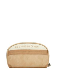 Cartera de cuero con cremallera en tonos marrón y crema. Cuerpo texturizado beige con una parte superior lisa en crema; presenta la frase en relieve "LA VIDA ES UNA COLECCIÓN DE MOMENTOS."