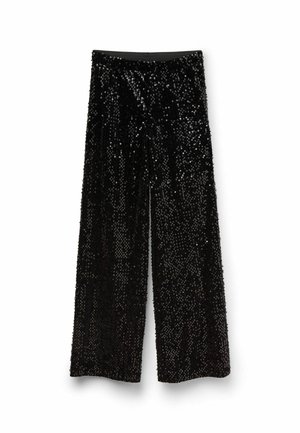 Czarne spodnie wide-leg z cekinami, z gładkim paskiem w talii, charakteryzujące się błyszczącą, teksturowaną powierzchnią oraz luźną, swobodną sylwetką.