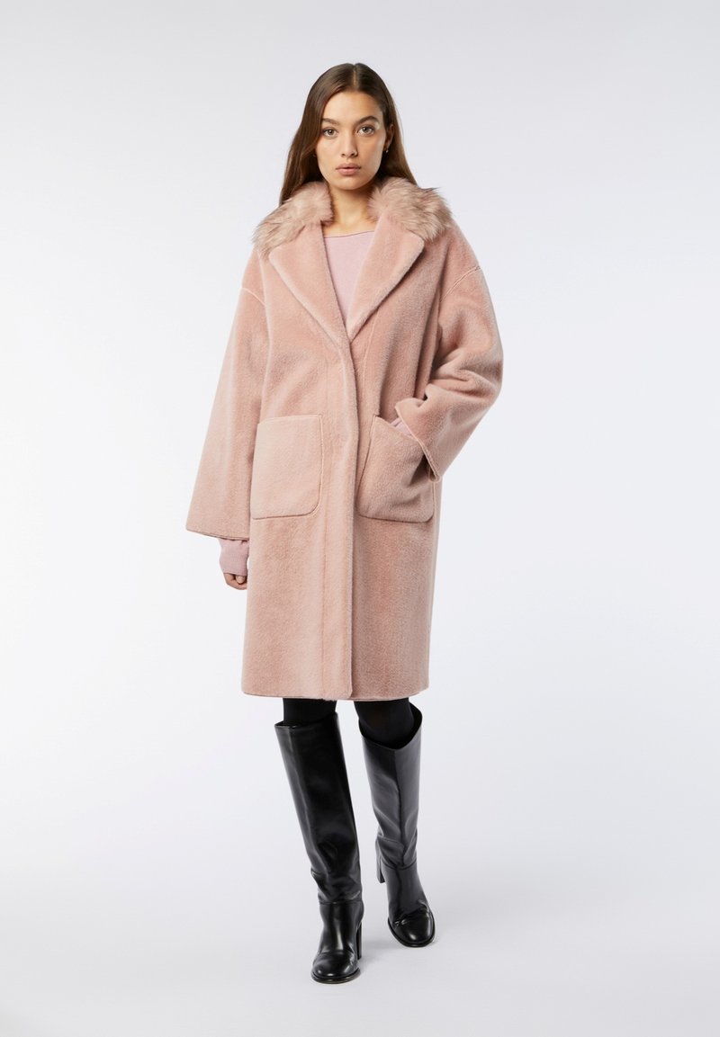 Kalinga Ashok Max Mara Cappotti Pelliccia Kalinga Ashok Pelliccia