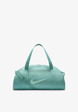 Svetlo teal torba na šport s dvojnimi ročaji, nastavljivim ramenskim trakom, sprednjim žepom z zadrgo in belim črtastim logotipom Nike.