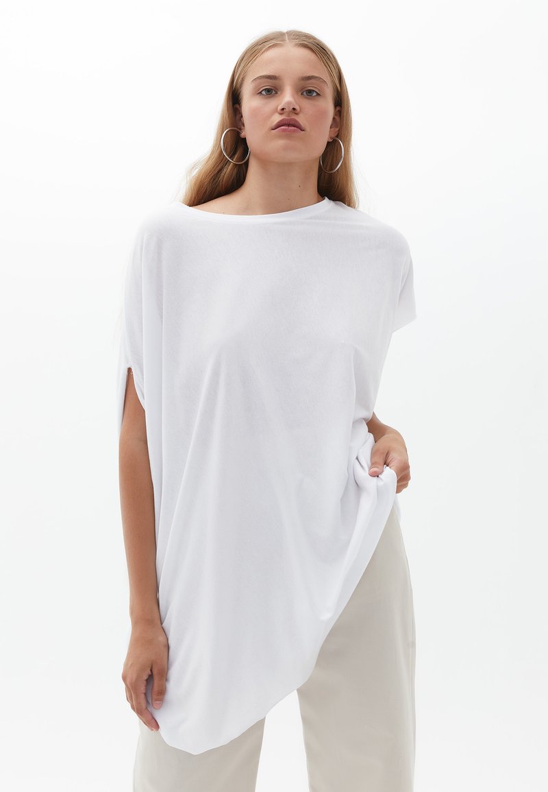 Wunderschne Weisses Oversize T Shirt Fotos