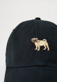 Thumbnail Image 5