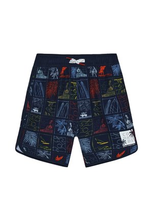 Shorts de bain bleu marine avec un cordon blanc et un motif patchwork tropical coloré comprenant des feuilles de palmier, des planches de surf et des cabanes de plage.