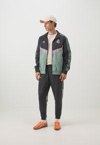 adidas Performance REAL MADRID TRACK PANT - Jogginghose - carbon