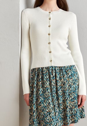 Strickjacke - white