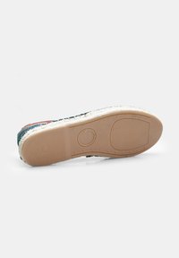 Bata ESTIVE DA - Espadrillas - verde