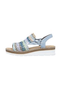 Sandali intrecciati multicolore con cinturino posteriore in pelle blu, suola in sughero e piattaforma bianca. Presentano bande elastiche incrociate sulla parte superiore.