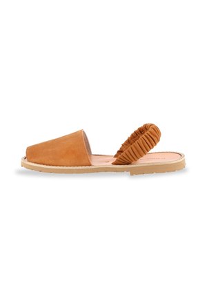 Minorquines, AVARCA FRUNCIA - Sandales - camel