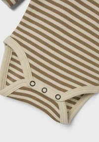 Body a righe in cotone beige e marrone con maniche lunghe, dotato di scollo rotondo e chiusura a pressione sul fondo con fermagli neri.