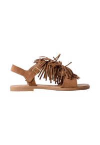 Sandale plate marron avec bride à la cheville, détails à franges et petites perles métalliques sur la bride avant, design ouvert à l'avant-pied et au talon.