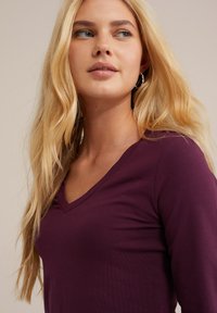 WE Fashion Langarmshirt - violet