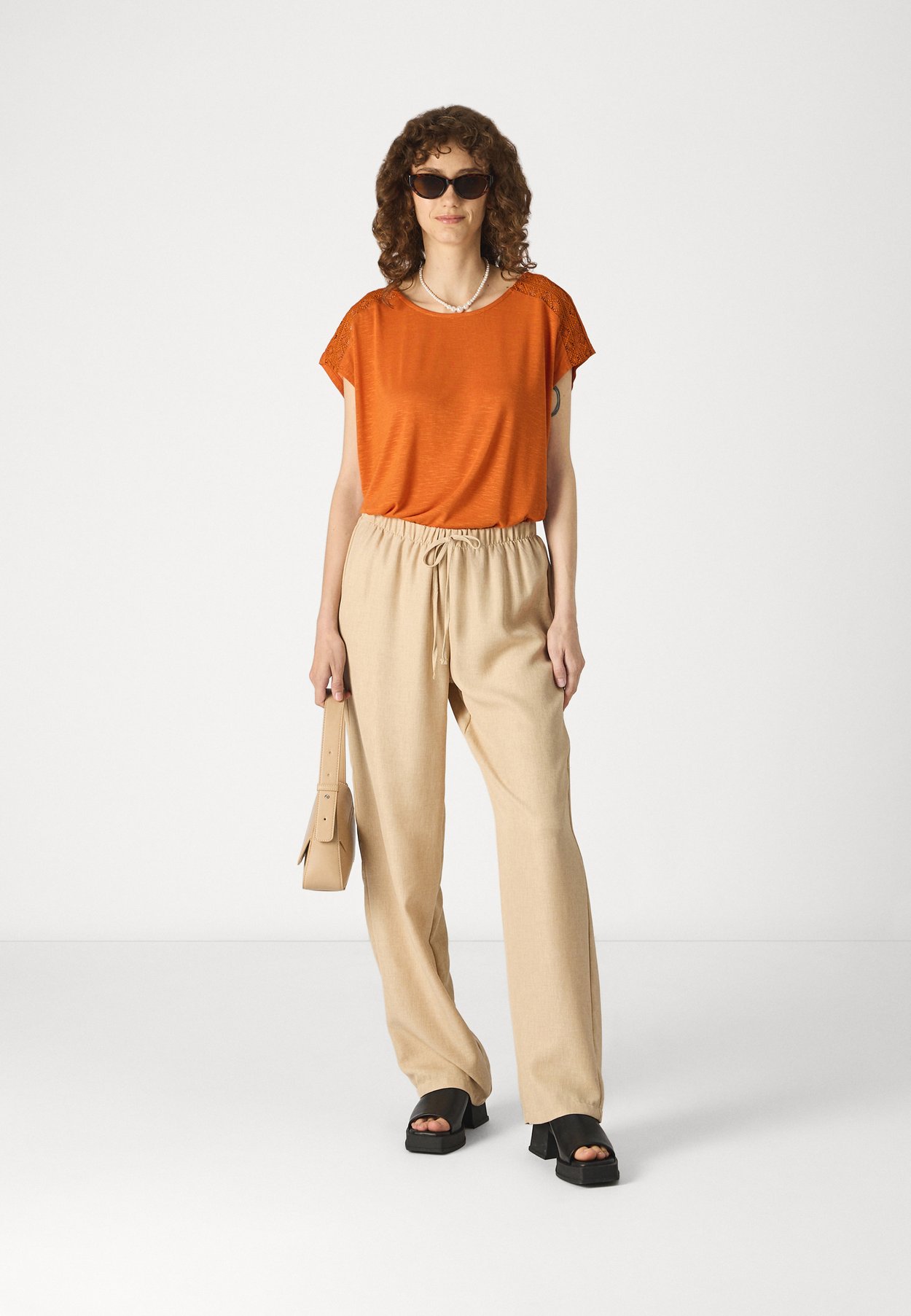 ONLAMAHLE STRAIGHT PULL UP PANT