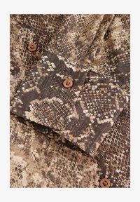 Selected, brown