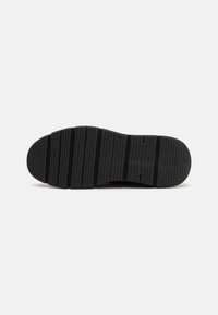 Skechers AUGUSTINO - Stivaletti - noir
