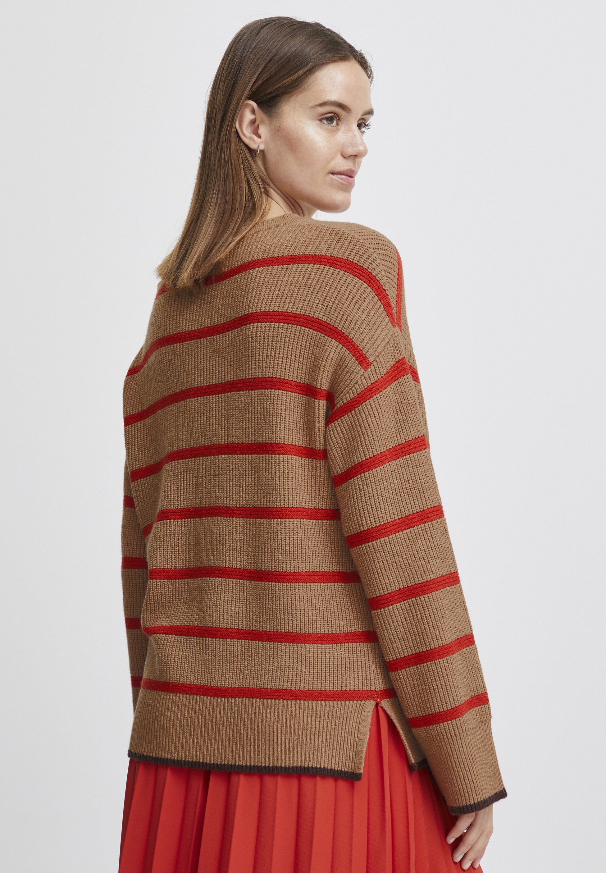 売れ筋商品|||ビーヤング ニット&セーター レディース アウター BYMILO - Jumper - aurora red mix b.young BYMILO - Jumper - aurora red mix/evergreen - Zalando