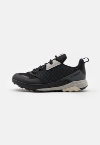 Adidas Terrex - TERREX TRAILMAKER RAIN.RDY UNISEX - Chaussures de marche - core black/alumina Image miniature 1