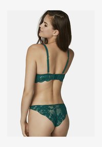 Non sélectionné, vert