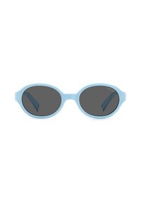 Occhiali da sole in plastica azzurri chiari con lenti grigio scuro, caratterizzati da un design rotondo e leggermente oversize e una texture liscia sulla montatura.