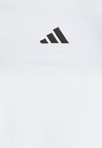 Thumbnail Image 3