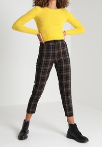 Honey Punch Strickpullover - yellow