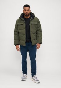 Jack & Jones JJBUILD PUFFER JACKET - Talvejope - rosin melange